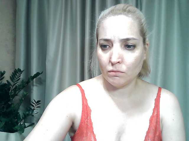 mariska-kiska live cam on BongaCams