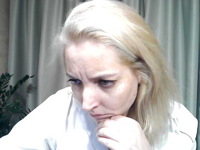 mariska-kiska live cam on BongaCams