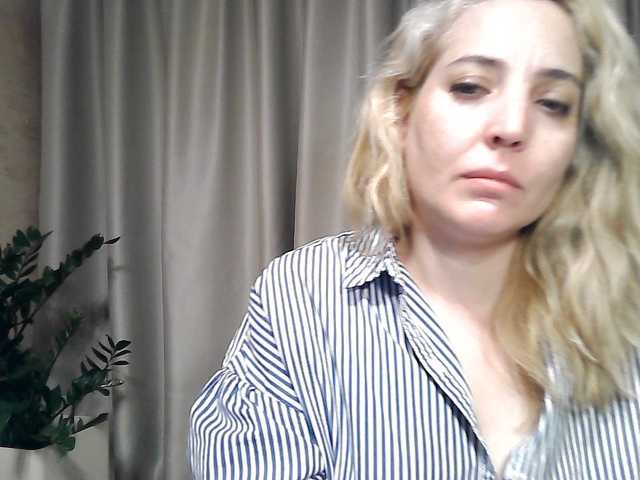 mariska-kiska live cam on BongaCams