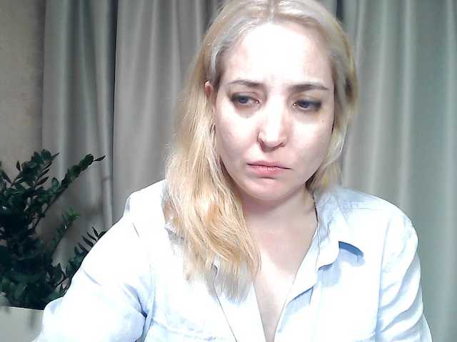 mariska-kiska live cam on BongaCams