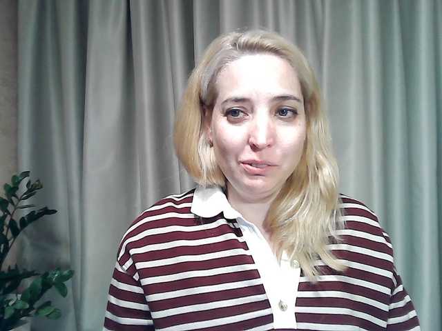 mariska-kiska live cam on BongaCams