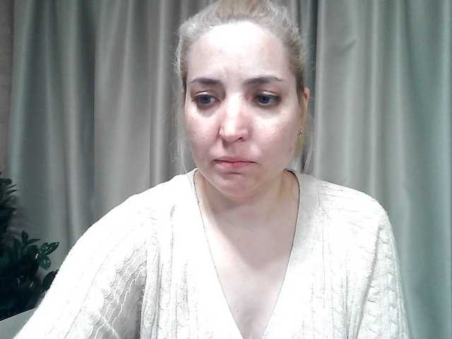 mariska-kiska's BongaCams show and profile