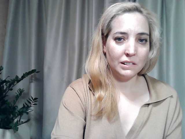 mariska-kiska live cam on BongaCams