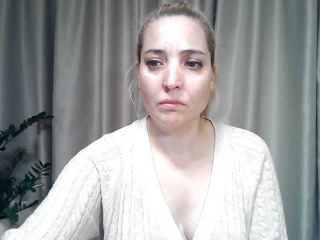mariska-kiska live cam preview