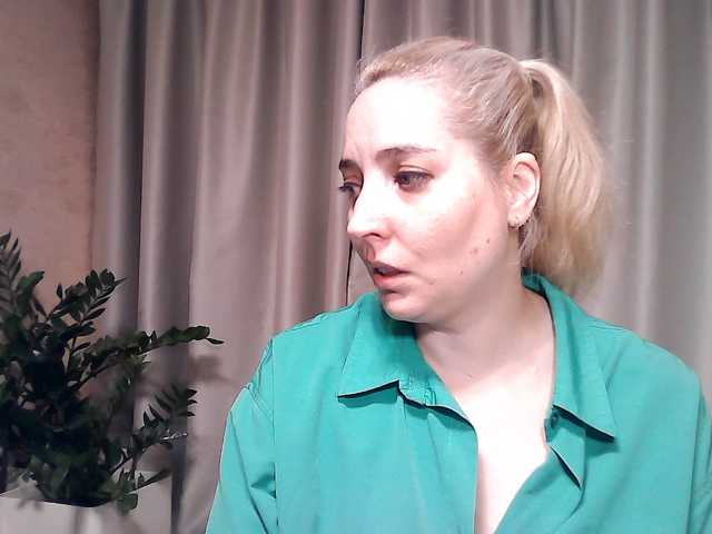 mariska-kiska live cam on BongaCams
