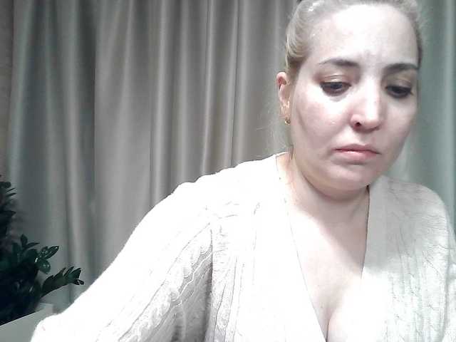 mariska-kiska's BongaCams show and profile