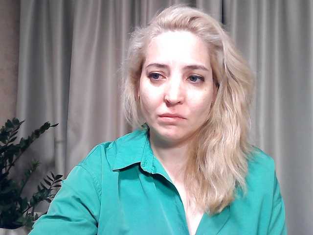 mariska-kiska live cam on BongaCams