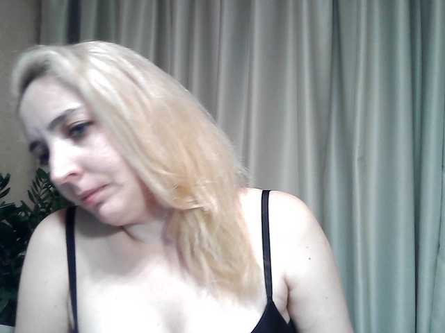 mariska-kiska live cam on BongaCams