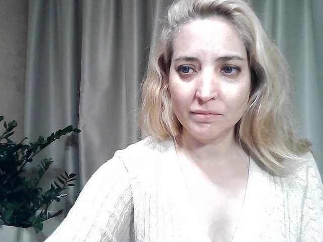 mariska-kiska live cam on BongaCams