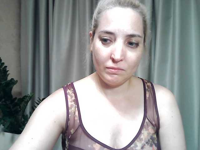 mariska-kiska live cam on BongaCams