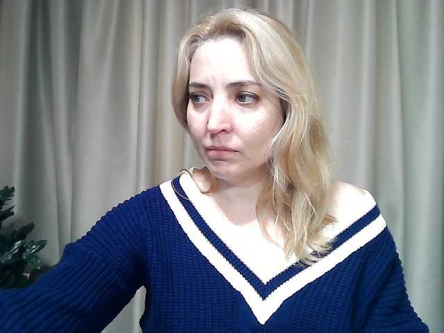 mariska-kiska's BongaCams show and profile