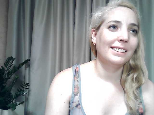 mariska-kiska live cam on BongaCams