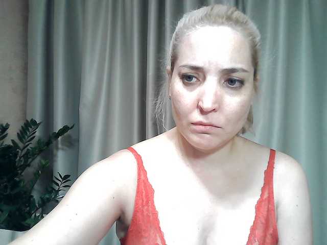 mariska-kiska live cam on BongaCams