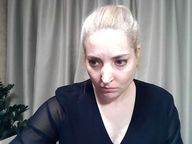 mariska-kiska live cam on BongaCams
