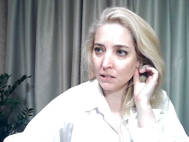 mariska-kiska live cam on BongaCams