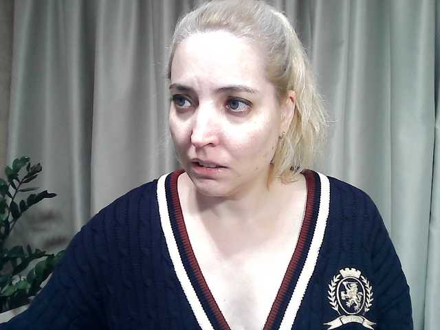 mariska-kiska live cam on BongaCams