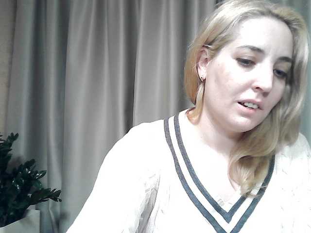 mariska-kiska's BongaCams show and profile