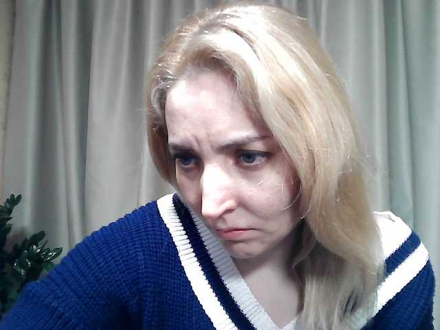 mariska-kiska's BongaCams show and profile