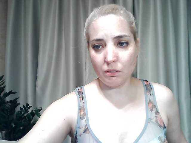 mariska-kiska live cam on BongaCams