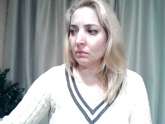 mariska-kiska's BongaCams show and profile