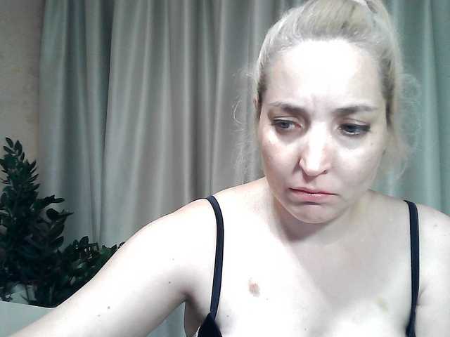 mariska-kiska live cam on BongaCams