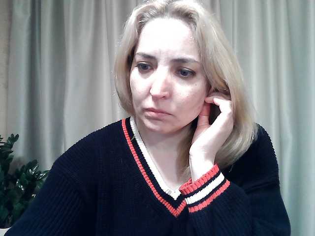 mariska-kiska's BongaCams show and profile