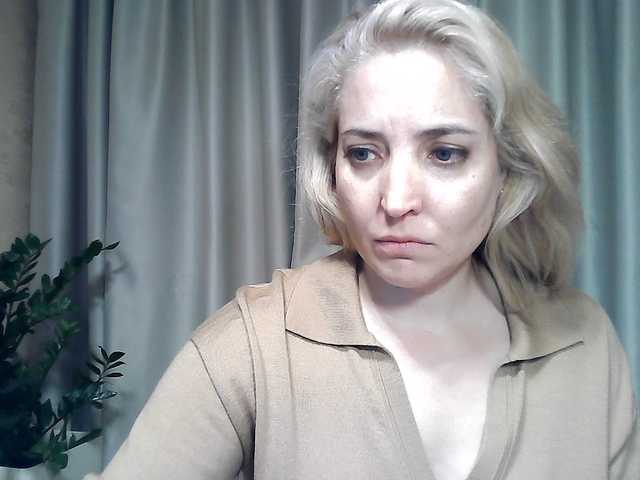 mariska-kiska live cam on BongaCams