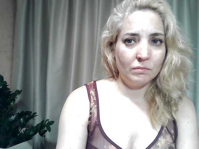 mariska-kiska live cam on BongaCams