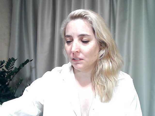 mariska-kiska live cam on BongaCams