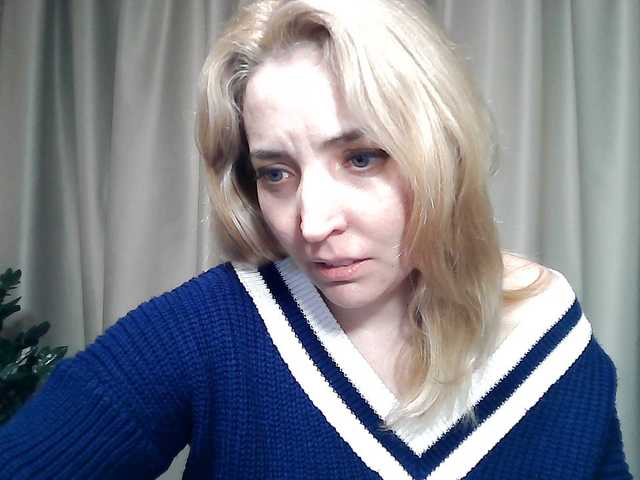 mariska-kiska's BongaCams show and profile