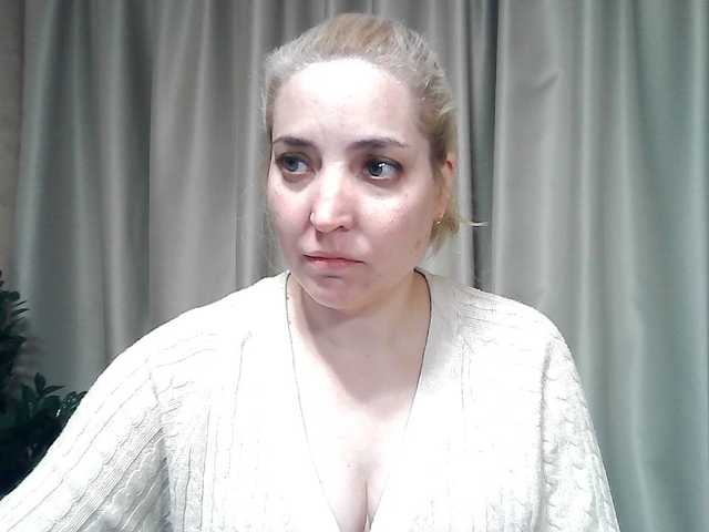 mariska-kiska's BongaCams show and profile