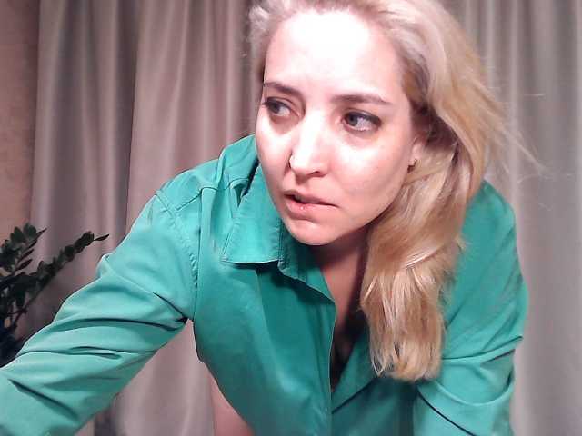 mariska-kiska live cam on BongaCams