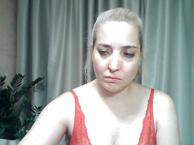 mariska-kiska live cam on BongaCams