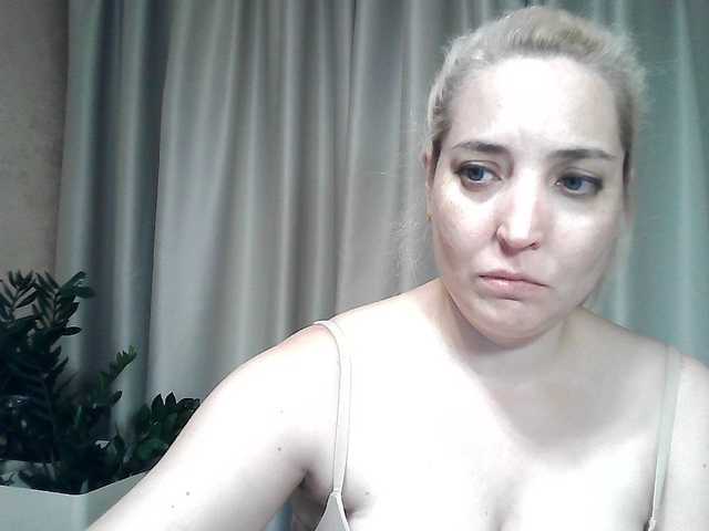 mariska-kiska live cam on BongaCams