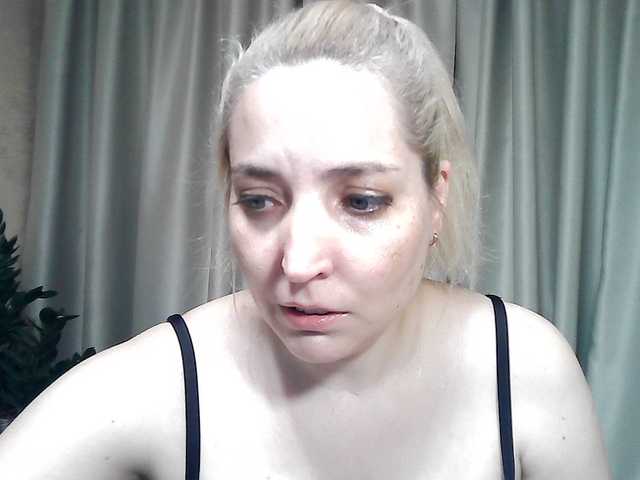 mariska-kiska live cam on BongaCams