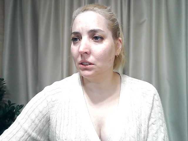 mariska-kiska's BongaCams show and profile