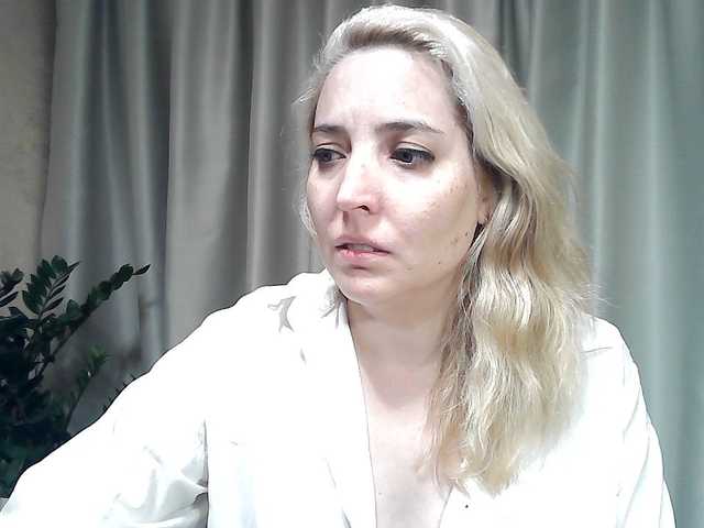 mariska-kiska live cam on BongaCams