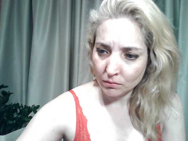 mariska-kiska live cam on BongaCams
