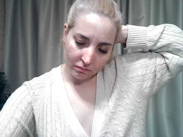 mariska-kiska's BongaCams show and profile