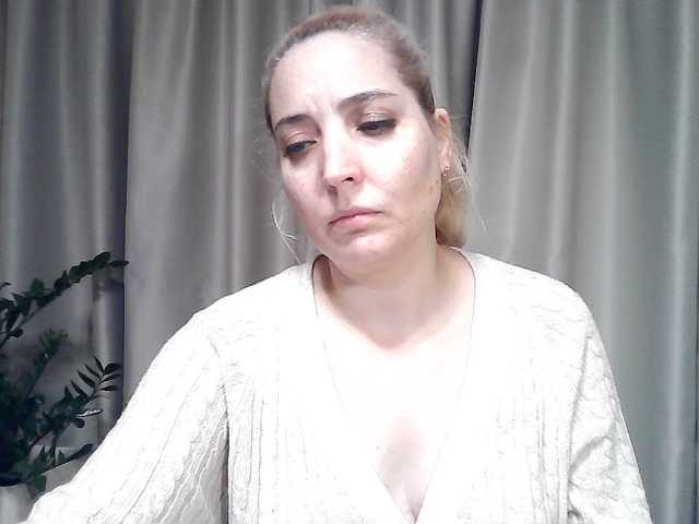 mariska-kiska live cam preview