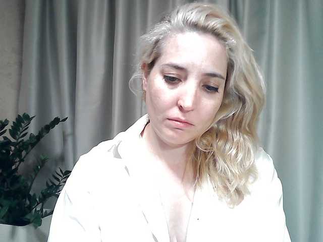 mariska-kiska live cam on BongaCams