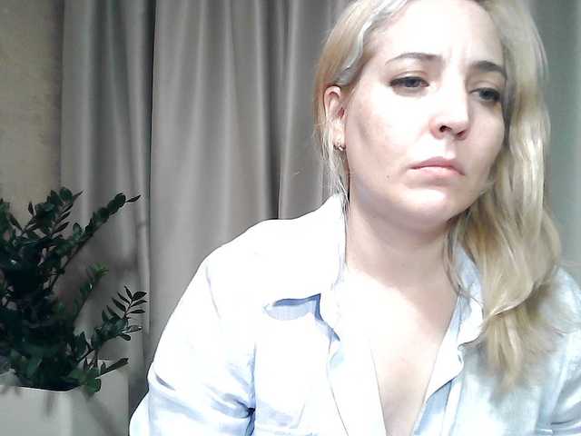 mariska-kiska live cam on BongaCams