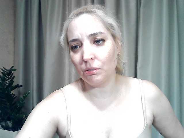 mariska-kiska live cam on BongaCams