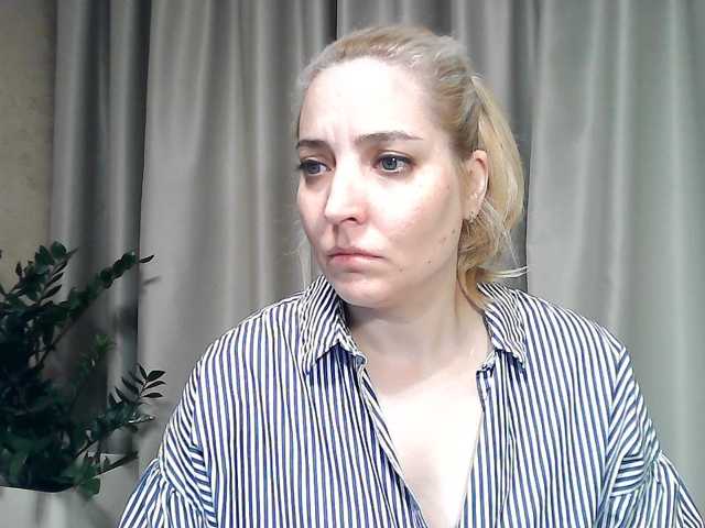 mariska-kiska live cam preview