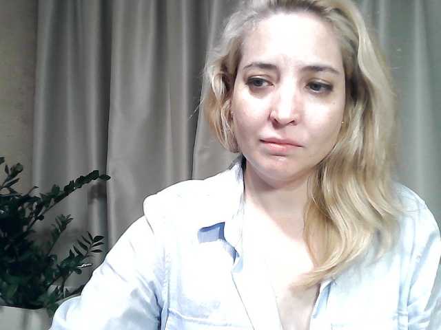 mariska-kiska live cam on BongaCams