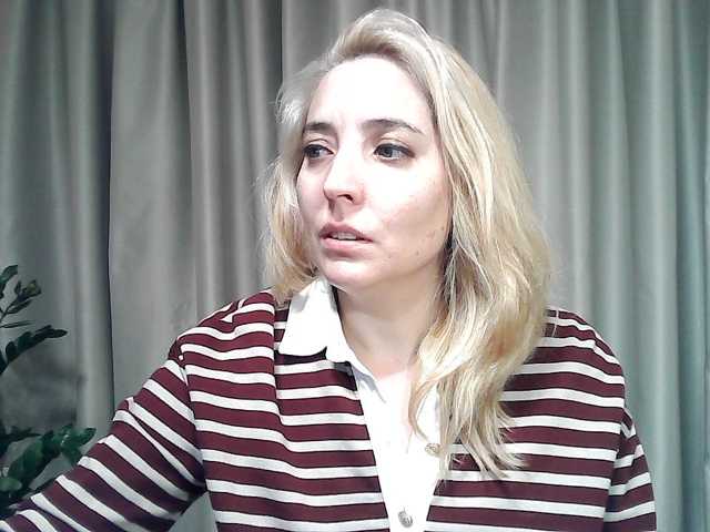 mariska-kiska live cam on BongaCams