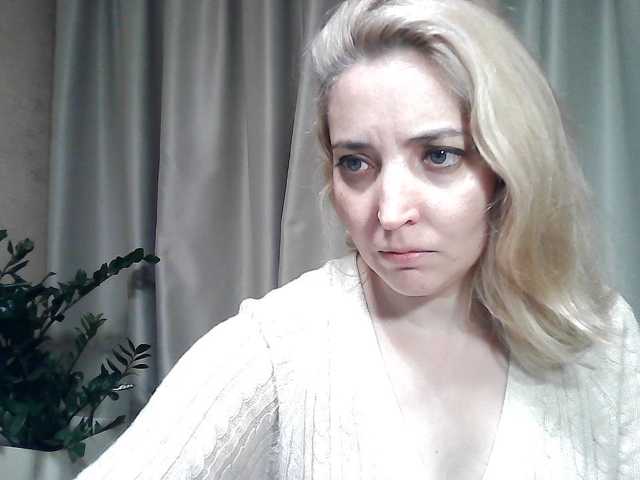 mariska-kiska live cam on BongaCams