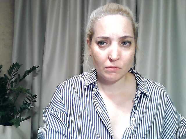 mariska-kiska live cam on BongaCams