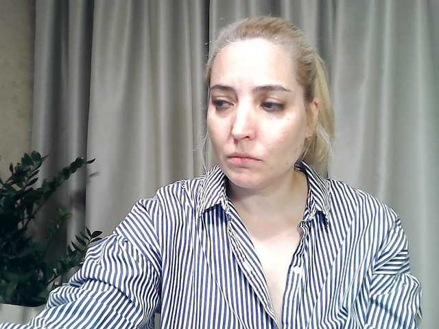 mariska-kiska live cam preview