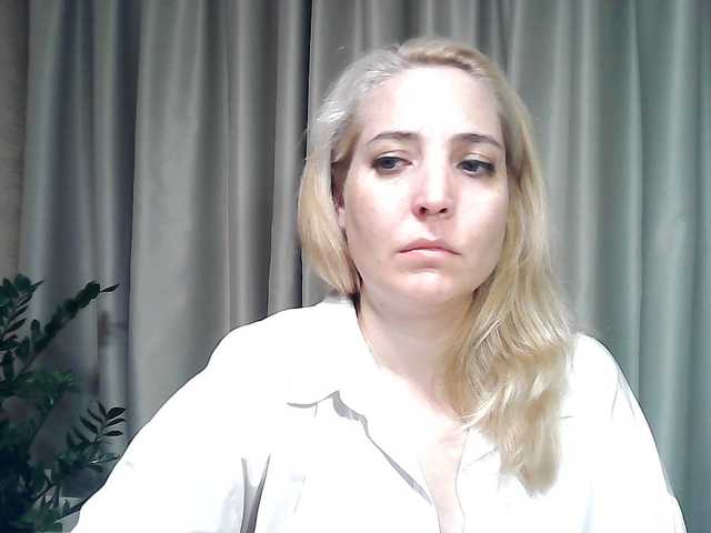 mariska-kiska live cam on BongaCams